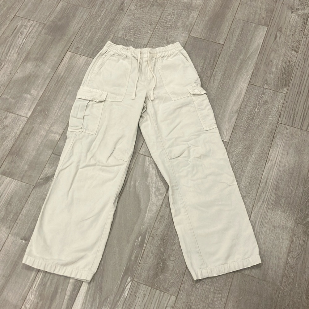 Cream colored, Aerie, cargo pants.